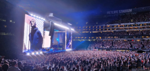 Oasis konser di LifeTime Stadium, New Jersey, Amerika Serikat
